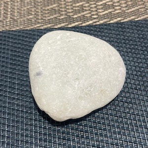 Cristal natural exquisito, piedra de jade en bruto, piedra preciosa de cristal, fabricación de joyas en bruto, cristal curativo, piedra verde claro, cristal curativo de tienda de cristal