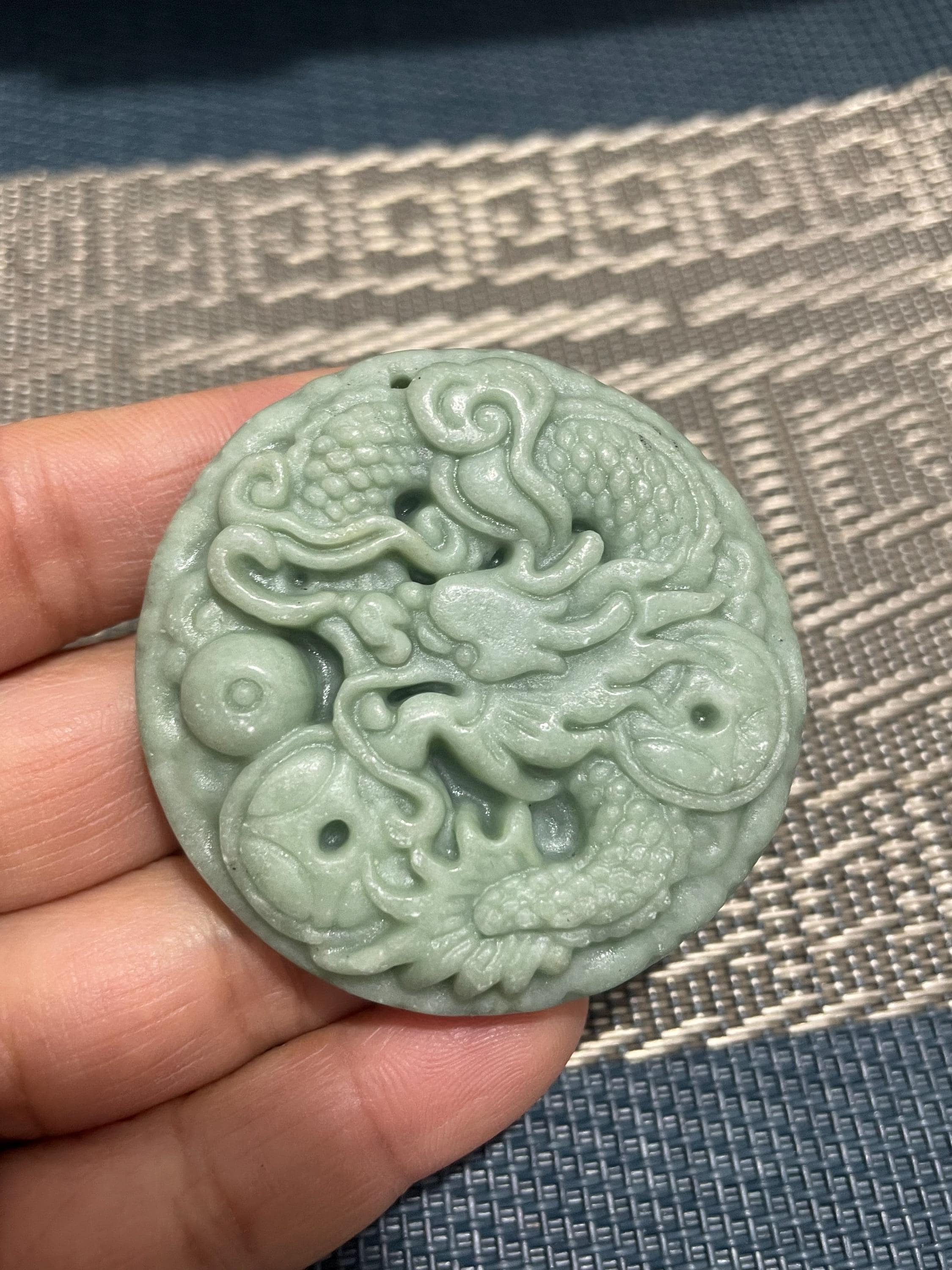 翡翠 ドラゴン 彫刻 龍 彫刻された翡翠の龍 - Etsy 日本