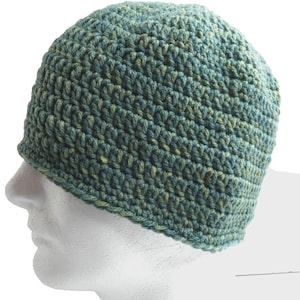 Beanie OS Irish Green Skull Cap Hat Handmade Crochet Hand Knit Soft Roll Up NWT