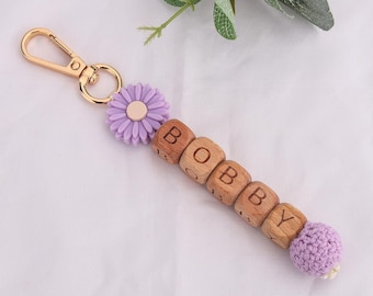 Personalized Daisy Keychain: Custom Name Beaded Flower Keyring
