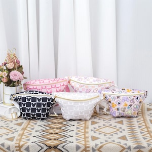 Checker Mouse Checker Fanny Pack for Kids, Jumbo Fanny Kids Pack, Crossbody Bag, Lightweight Travel Crossbody Pouch, Disneyland Accessory