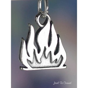 Pendentif en argent sterling flammes allumées pour camping ou pompier .925