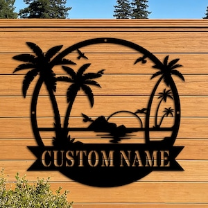 Aangepast metalen strandbord, gepersonaliseerde naamplaat, kunst aan de muur tropische zonsondergang, palmboom buitendecor, nautisch housewarmingcadeau, woondecoratie