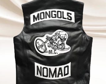 Chaleco de cuero negro para hombre, estilo motero, con parches de cuero.