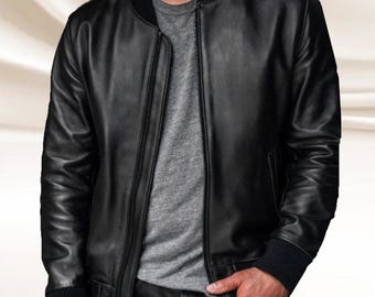 Chaqueta bomber de piel de oveja negra para hombre – Estilo motero vintage