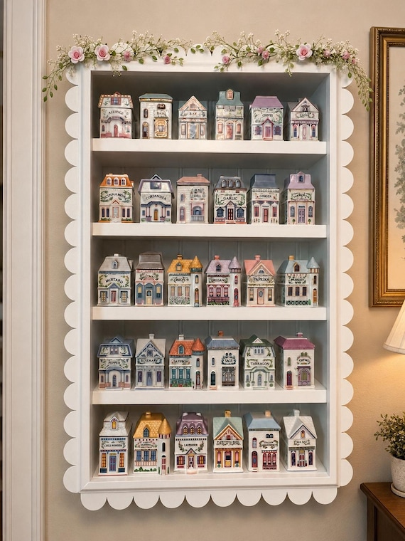 Scalloped Shelf – Lenox Spice Village, Cottage Spice Rack