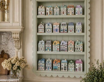 Scalloped Display Shelf – Cottage Spice Rack, Collectible Display