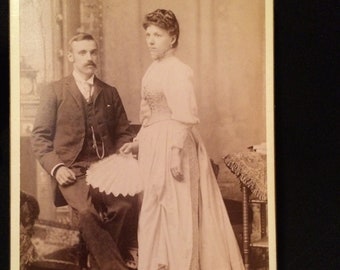 Cabinet Photo Elegant Man & Woman of Cleveland , Ohio - Fan - Antique Photo - Old Photo