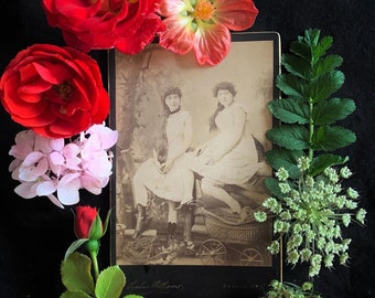 Cabinet Photo - Women of Berlin 1884 - Sophus Williams