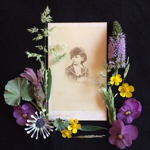 Cdv Photo - Antique Photo - Girl of Paris - Victorian - Manoury