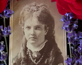 Antique CDV Photograph – Victorian Young Woman, Berlin