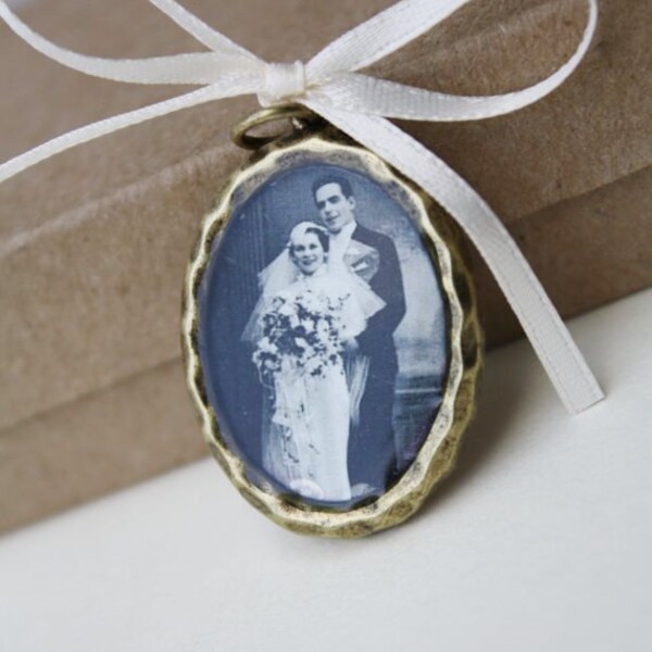Wedding bouquet memorial charm