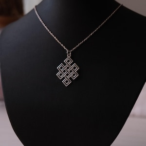 Endless Knot Necklace, Endless Knot Jewelry in Sterling Silver, Eternity Symbol, Eternity Symbol, Sacred Geometry, Spiritual Charm, Endless
