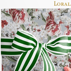 Gift Wrap . Grand Tulip Perfection by Loralee Lewis Bild 1