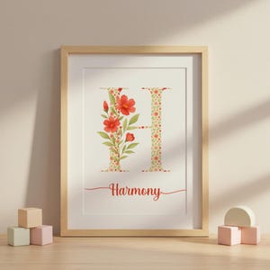 Arte de parede com letras florais harmoniosas, impressão personalizada com nome de bebê, decoração para quarto de menina, pôster com inicial de flor, impressão digital para download