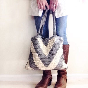 Crochet Pattern, Crochet Chevron Bag Pattern, Crochet Bag Pattern, Crochet, Crochet Pattern, Crochet Tote Pattern, Crochet Winter Bag image 2