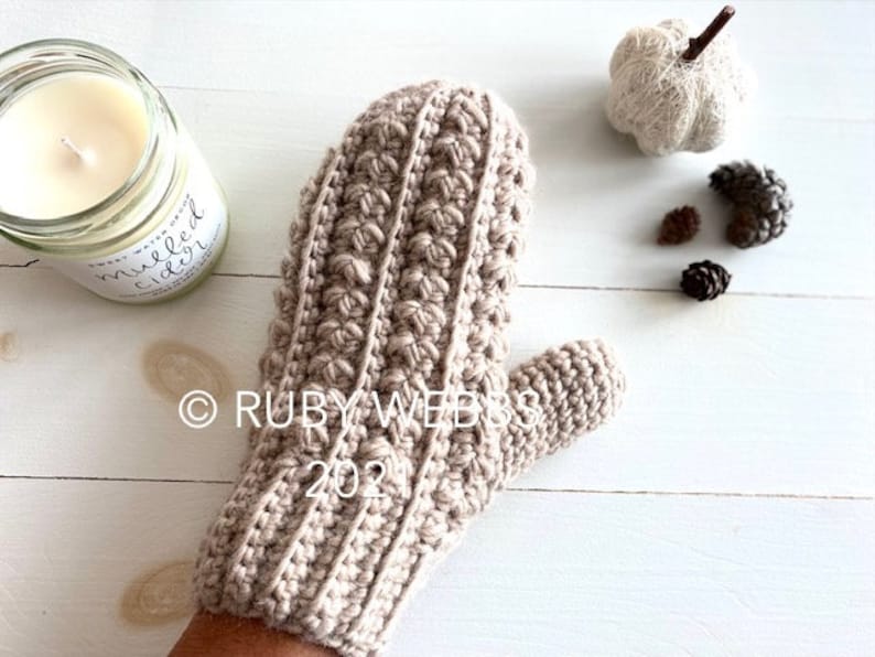 CROCHET PATTERN, The Wintertide Mittens, Crochet Mittens, Easy Pattern, Mitten Pattern, Crochet Mittens, Pattern, Crochet image 2