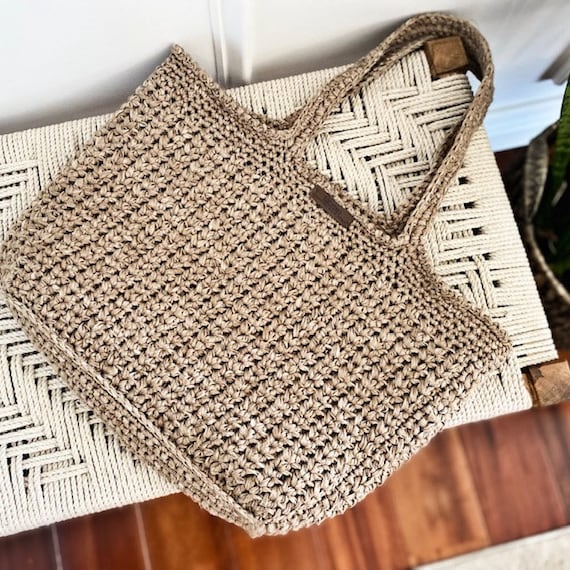 My Favorite Yarn Tote Free Crochet Pattern