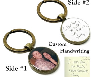 Porte-clés personnalisé avec écriture manuscrite. Créez votre propre porte-clés personnalisé avec photo et signature. Porte-clés manuscrit double face. Cadeaux Fête des Mères