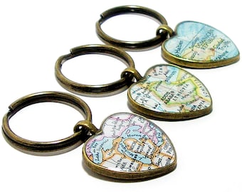 CUSTOM Heart Vintage Map Keychain. You Select Location. Anywhere In The World. One Map Keyring. Personalized Keychain. City Keychain.