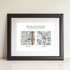 Impresión artística de mapa cuadrado. Solo impresión, sin marco. Elige ciudades y texto. Regalo para hermano. Porque tengo un hermano, siempre tendré un amigo.