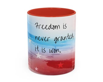 Patriottische koffiemok: Freedom Quote, rood wit blauw USA-ontwerp