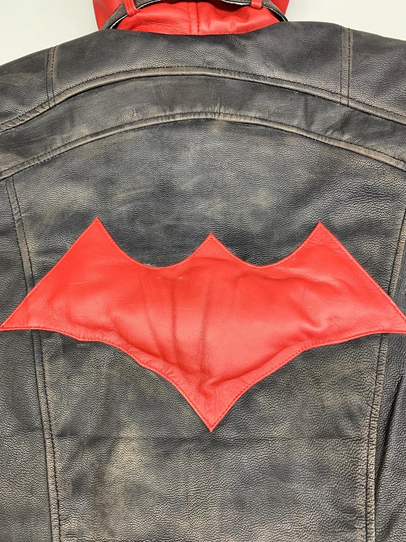 Red Hood Leather Jacket Arkham City Cosplay – Jason Todd Biker Hooded Jacket – Gaming Costume, Halloween Outfit, Gift for Gamers