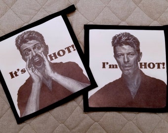 Pair of 2 Kitchen Hot Pads - DAVID BOWIE "I'm Hot" and "It's Hot" - original design, Hand Made, kitchen hot mitt, David Bowie gift, hot pad