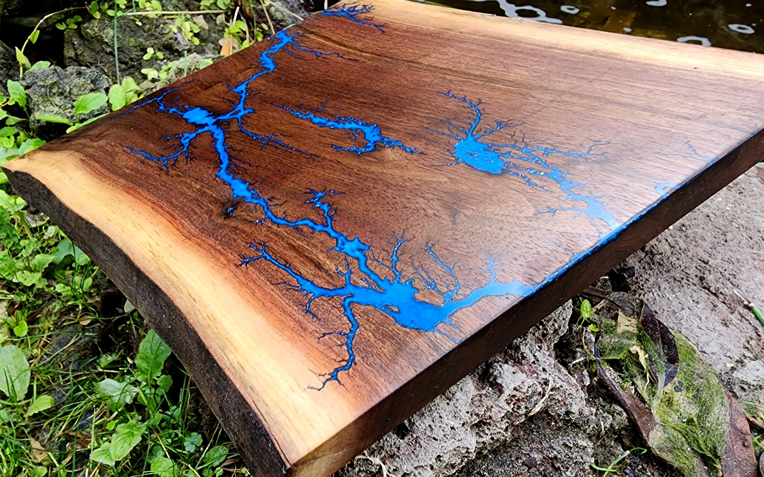 Charcuterie Board w/fractal burnt filled with epoxy/cherry live