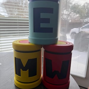 3D Printed Mega Man Tank Container – Retro Gaming Decor, Cosplay Prop