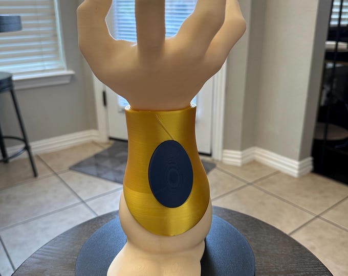 Dragon Ball Z Broly Controller & Headphone Stand – Fan Art