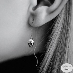Gothic Skull Threader Earrings – Edgy Antique Silver Drop Earrings for Women | Punk Rock Halloween Jewelry Gift