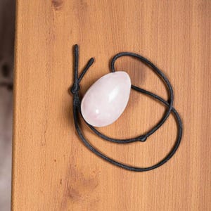Drilled Yoni Egg – 4.5cm Smooth Natural Stone Egg for Pelvic Floor Training, Feminine Wellness Tool with Cord
