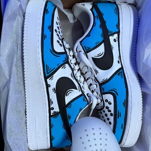 Cartoon style Mens size 10.5 Nike Air Force 1 '07