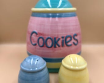Vintage 50s Cardinal NABISCO Fig NEWTON Cookie Ceramic Cookie Jar