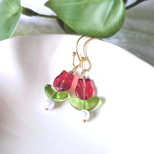 Tulpen Ohrringe - Niedliche Blumenohrringe, Frühlingsgarten Schmuck, Buntes Blumengeschenk für Sie
