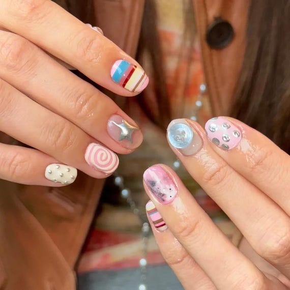 Colorful Y2k Hand-painted Nails/button Custom Press-on Nails