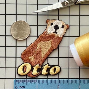 Toppa personalizzata con nome di lontra: applicazione termoadesiva ricamata personalizzata