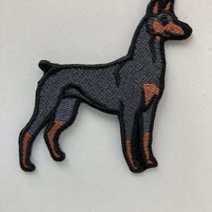 Doberman Pinscher Dog Patch Iron on No Name image 4
