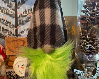 Grinch Gnome/Tomte winter plush doll Grinch gnome style.