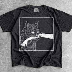 Cat Bite T-Shirt - Men & Women's Unisex Graphic Tee - Vintage Cat Biting Hand Shirt - Weirdcore Black Cat Tee - Grunge - Gothic Shirt