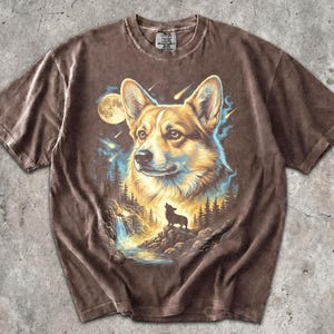 Corgi Howling Moon T-Shirt - Men & Women's Unisex Graphic Tee - Vintage 90s Dog Meme Shirt - Funny Corgi Mom Tee - Retro Dog Tee