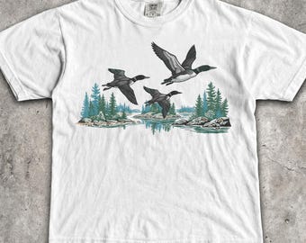 90s Loon T-Shirt - Men & Women's Unisex Graphic Tee - Vintage Bird Watching Shirt - Nature Lover Shirt - Wildlife Birds Top