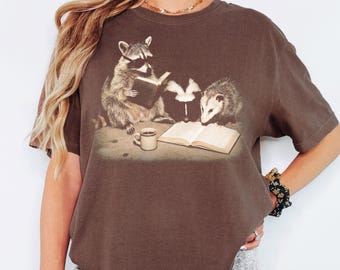Camiseta del Club del Libro Basura - Camiseta gráfica unisex para hombre y mujer - Camiseta vintage de libros - Camiseta con mapache - Zarigüeya - Zorrillo - Camiseta meme - Camiseta para amantes de los libros