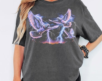 90s Pigeons Storm T-Shirt - Men & Women's Unisex Graphic Tee - Vintage Funny Bird Shirt - Retro Thunderstorm Tee - Silly Bird Watching Shirt