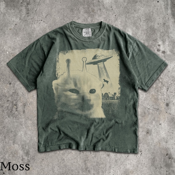 Alien Cat UFO T-Shirt - Men & Women's Unisex Graphic Tee - Glerp Glorp Zep Zep Zep Meme Shirt - Kitten Alien Invasion Shirt - Western Gifts