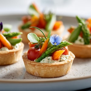 Puede incluir: Un letrero de madera rústica con el texto "Welcome to our home" en letras blancas. El letrero presenta un acabado envejecido y un diseño sencillo y acogedor, perfecto para un porche o entrada.