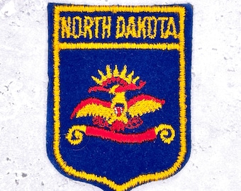 ヴィンテージ ノースダコタ州 ワッペン • 旗 旅行 お土産 • 縫い付けバッジ