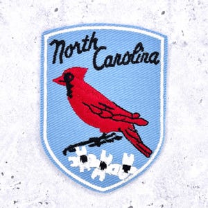 ヴィンテージ ノースカロライナ州 ワッペン • 80年代 カーディナルドッグウッド • 旅行のお土産 NOS