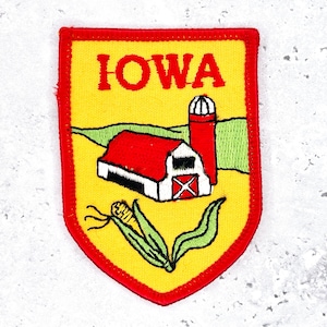 Parche antiguo de Iowa • Granero, silo, granja de maíz, recuerdo estatal • Para coser